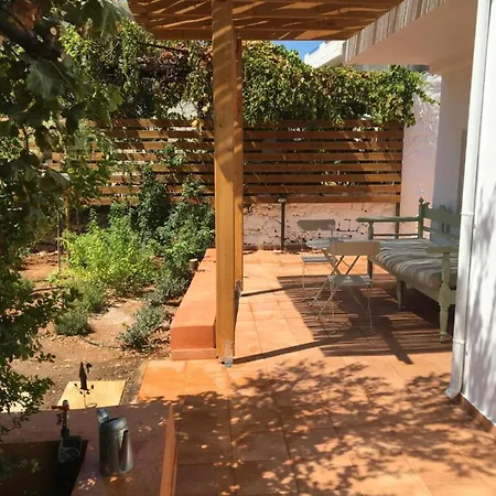 Case de vacanță The House With The Garden Chania (Crete)